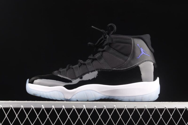 Air jordan 11 space jam 1.jpg