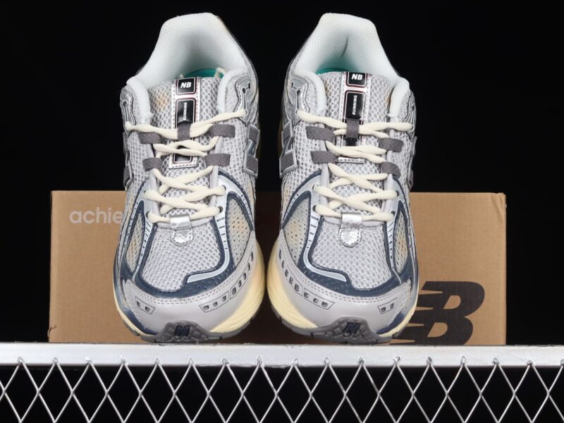 New Balance 1906R thisisneverthat The 2022 Downtown Run 4.jpg